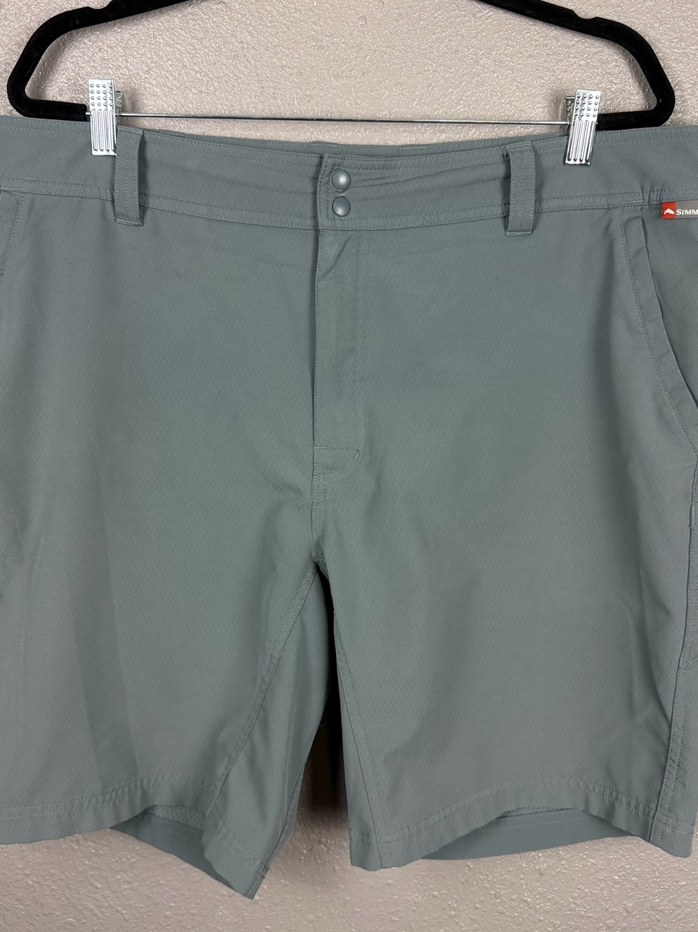 Simms Men’s Gray Cargo Fishing Shorts Size 38/9 (40 Actual)